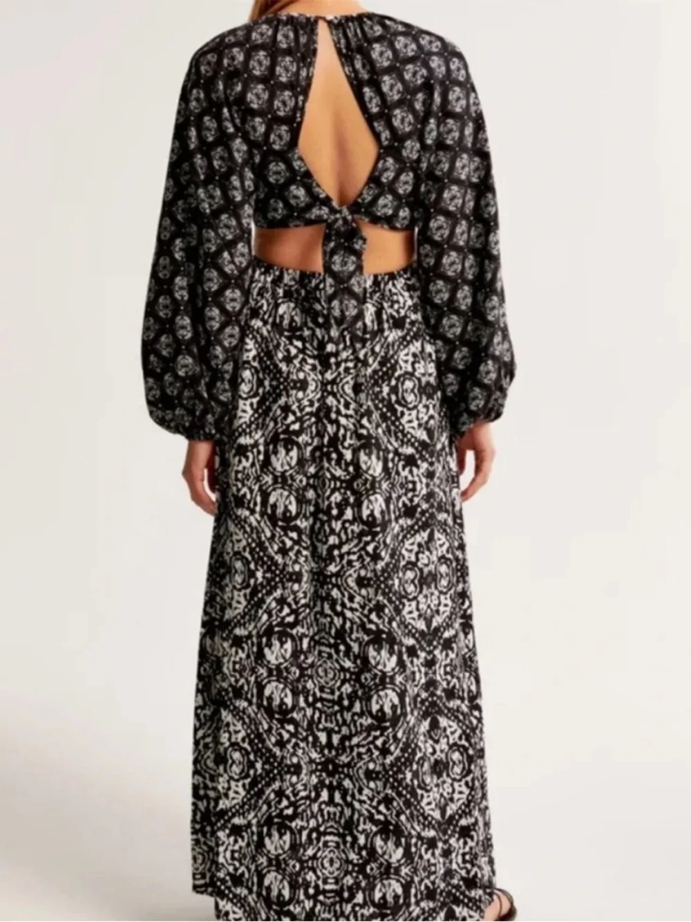 Abercrombie & Fitch Long-Sleeve Plunge Cutout Maxi Dress - Size S